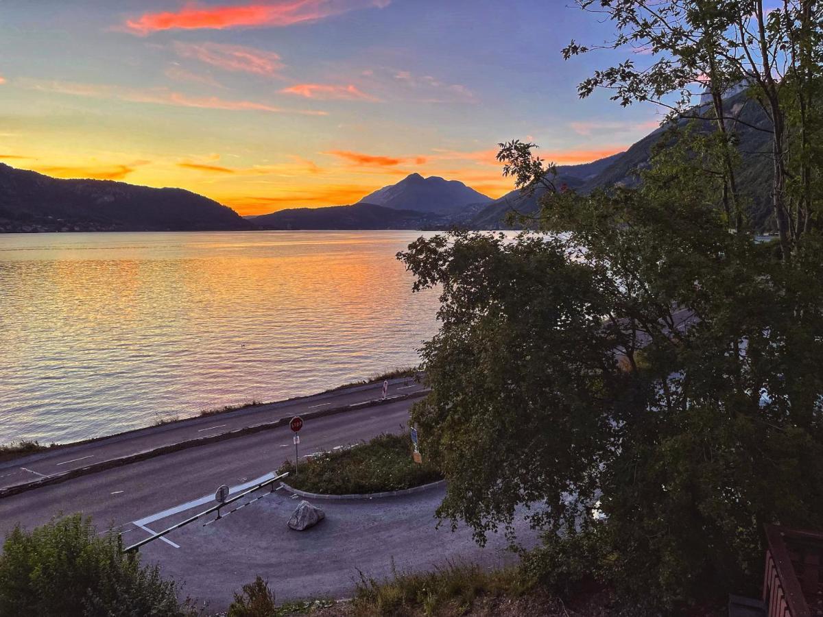 Reflet Bleu Du Lac D'Annecy 3 Etoiles - Face Au Lac, Parking Gratuit, Paddle Board Doussard Exterior photo