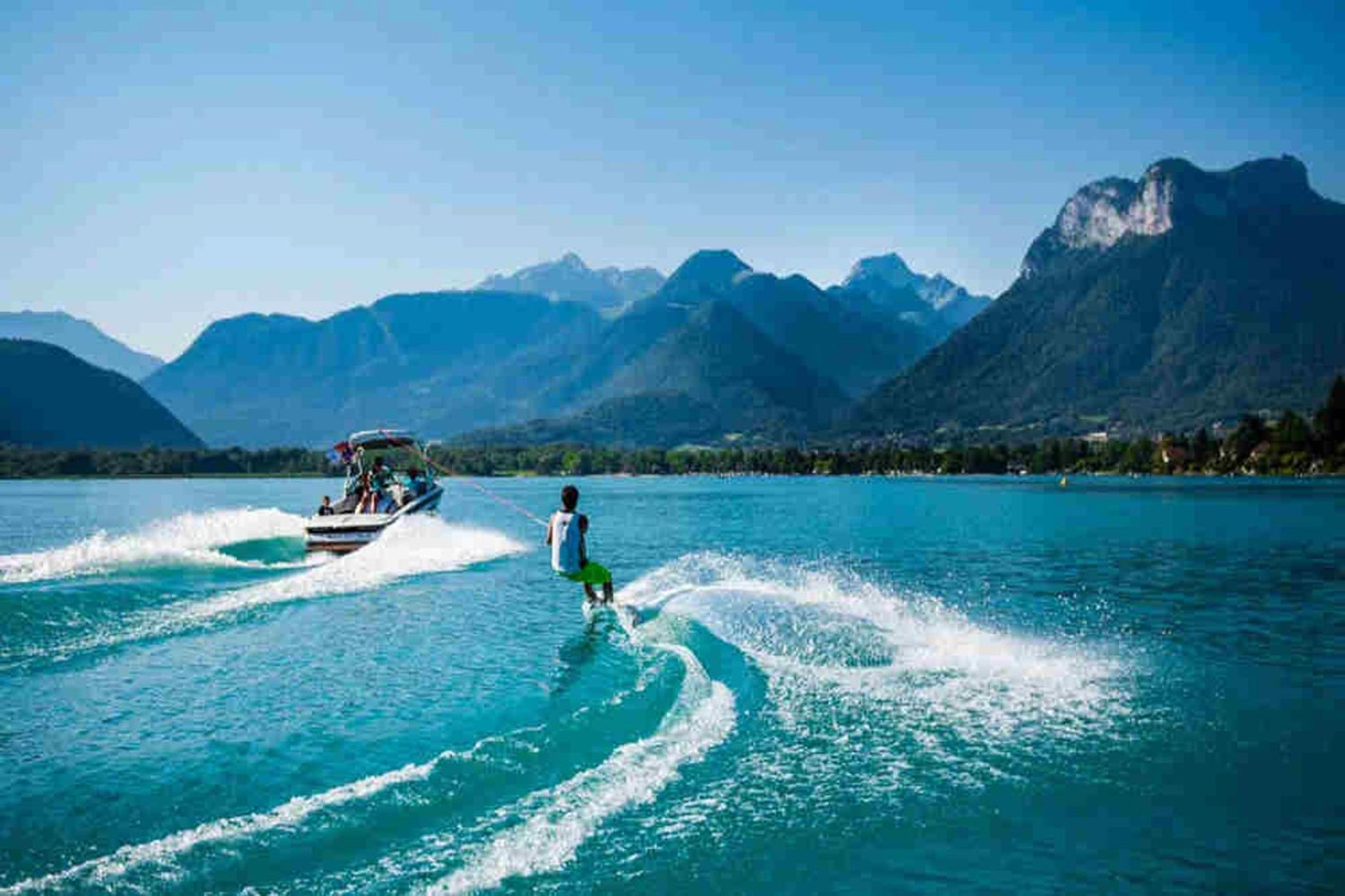 Reflet Bleu Du Lac D'Annecy 3 Etoiles - Face Au Lac, Parking Gratuit, Paddle Board Doussard Exterior photo